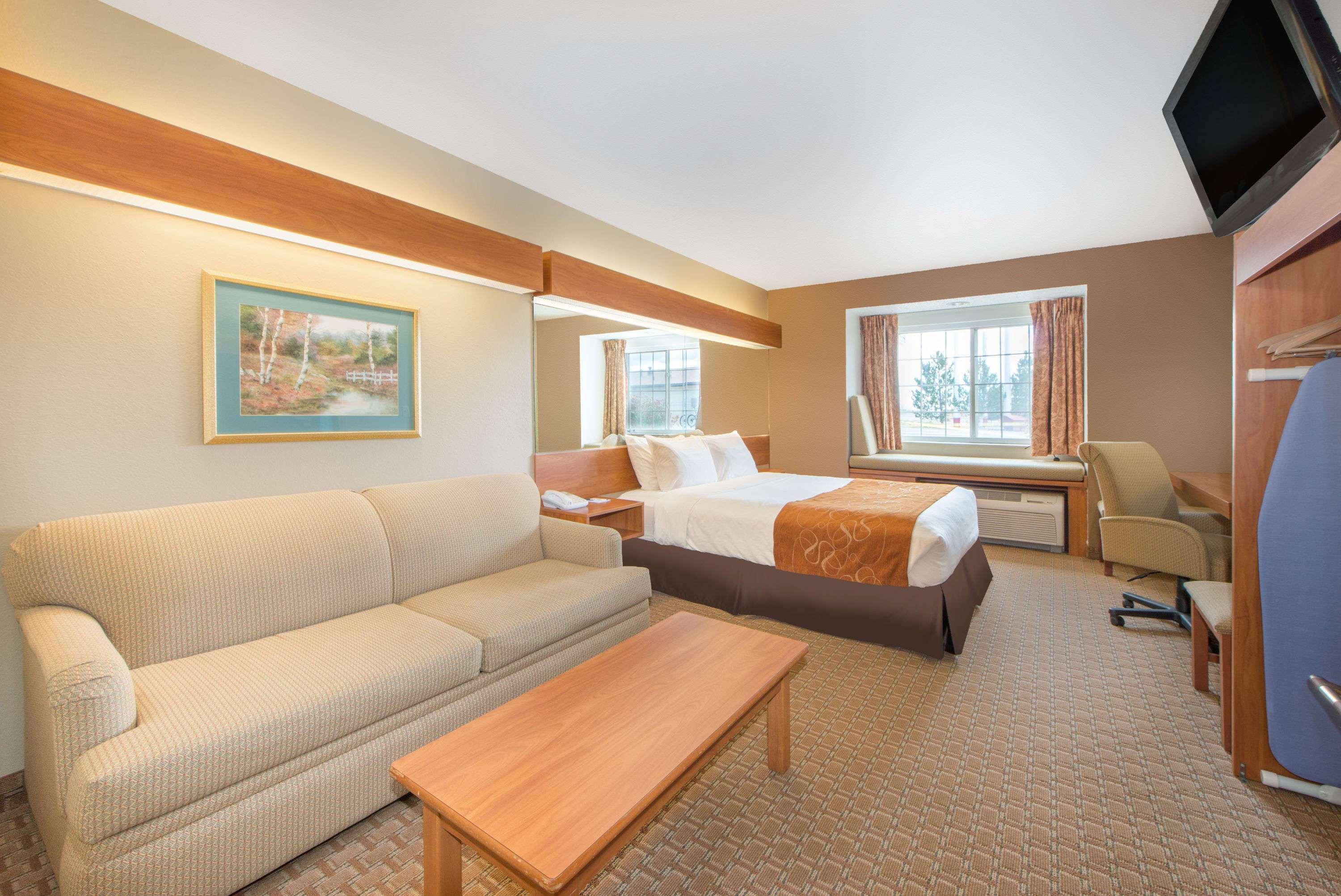 Microtel Inn & Suites Ратон Екстериор снимка