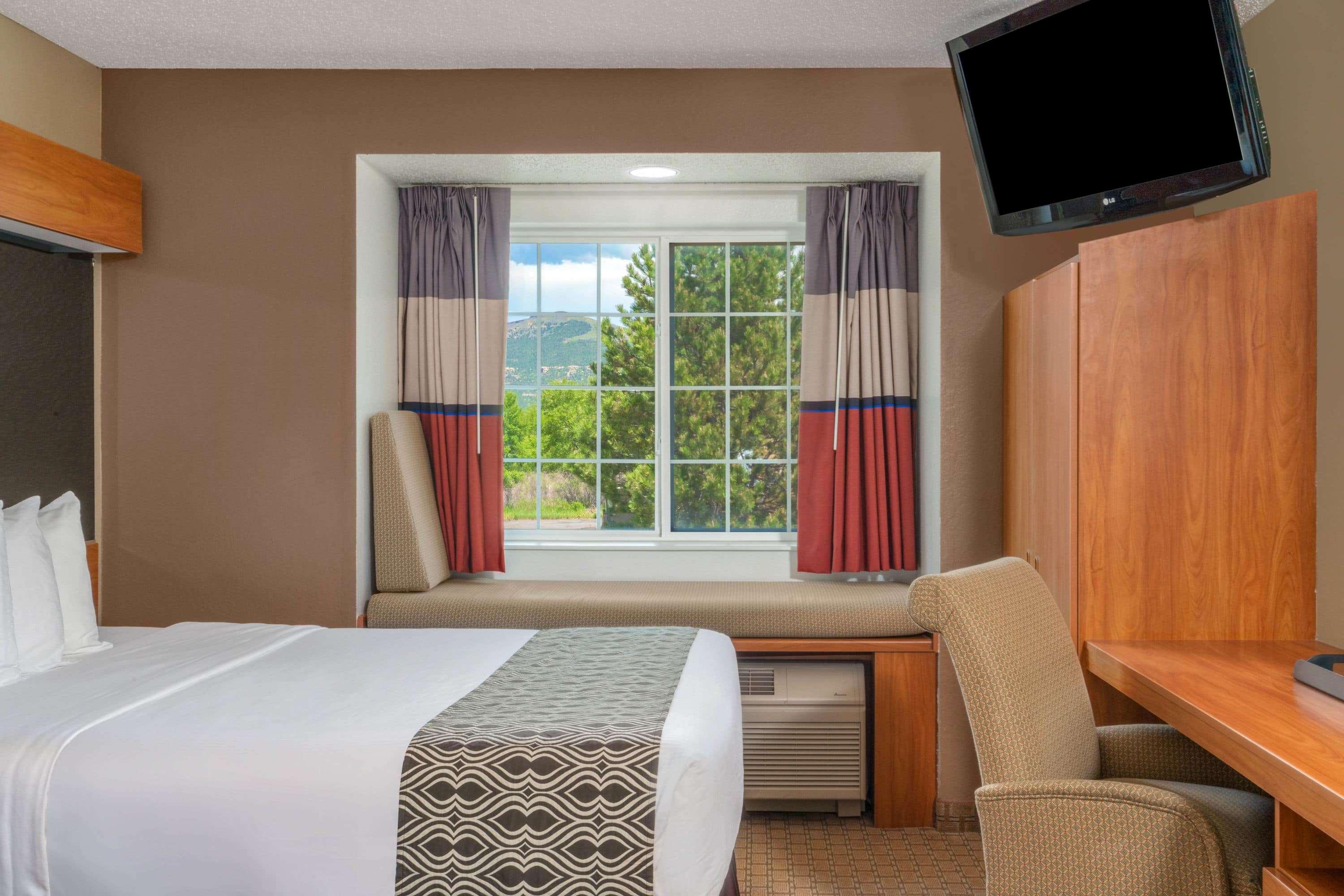 Microtel Inn & Suites Ратон Екстериор снимка
